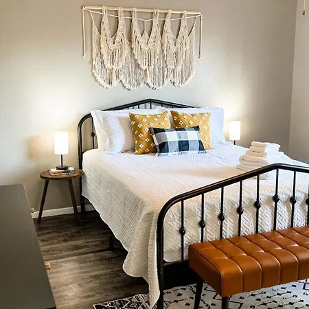 Appartement Vibrant Texan Escape With Patio - Gated Community